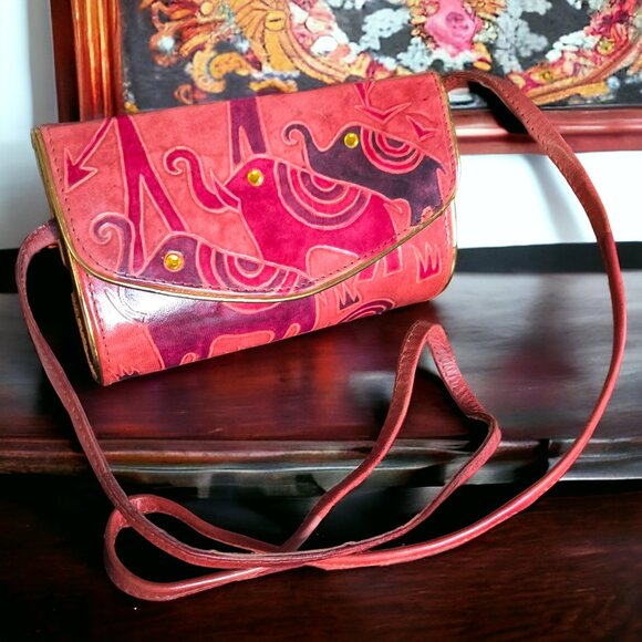 ELEPHANT PAINTED HAND TOOLED LEATHER Crossbody Handbag Purse Made in Ind… - Picture 1 of 10